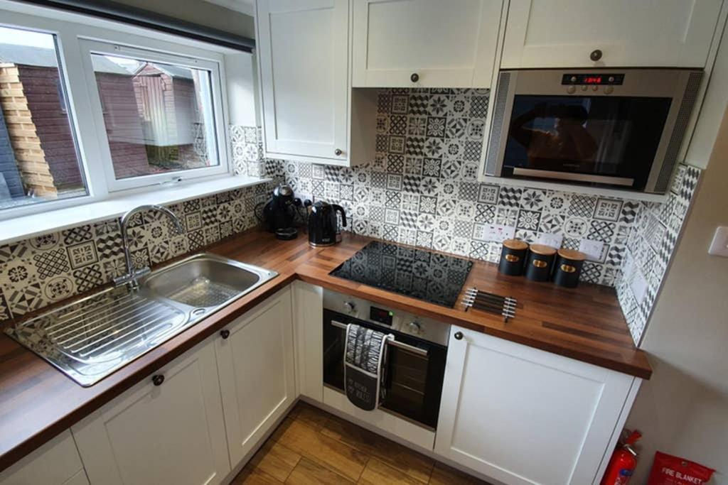 Smart & Stylish Holiday Apartment In The City Centre Inverness Bagian luar foto