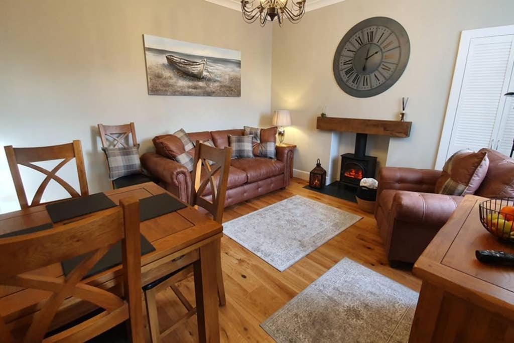 Smart & Stylish Holiday Apartment In The City Centre Inverness Bagian luar foto